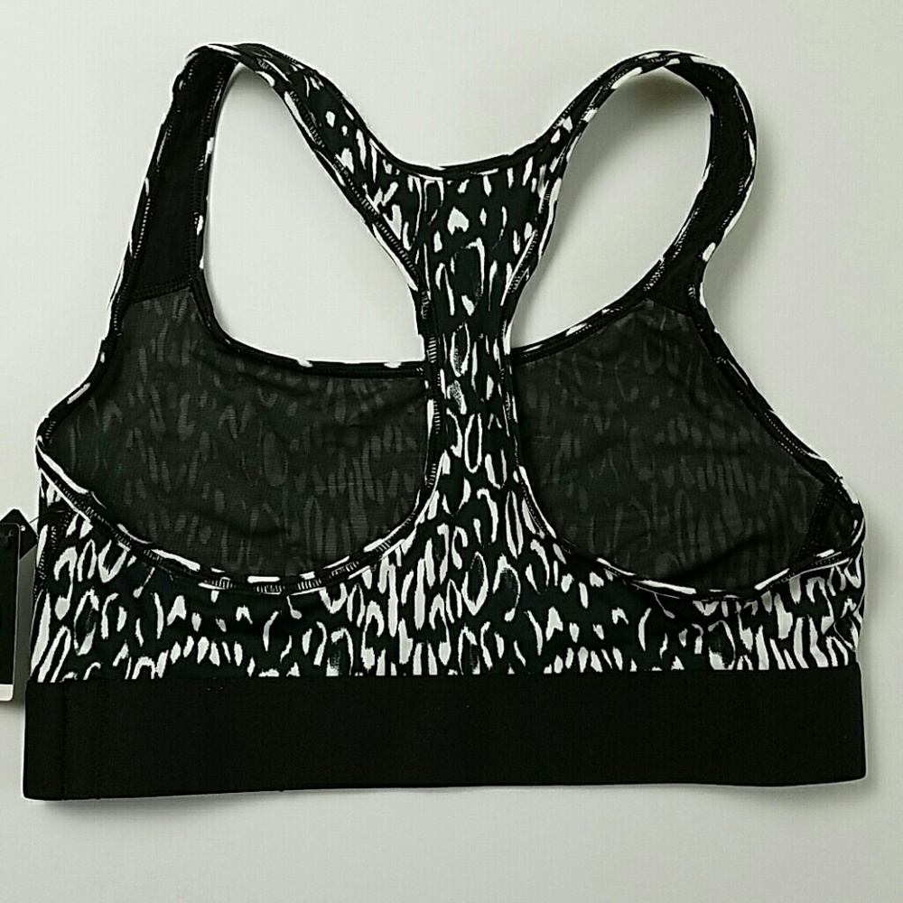 Victoria's Secret Sports Bra NWT - Picture 3 of 6
